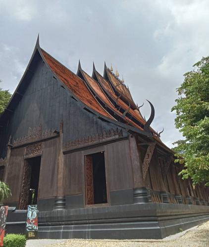 White Temple/Baan Dum/Blu Temple